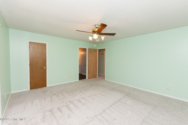 Building Photo - 117 Brenda Dr