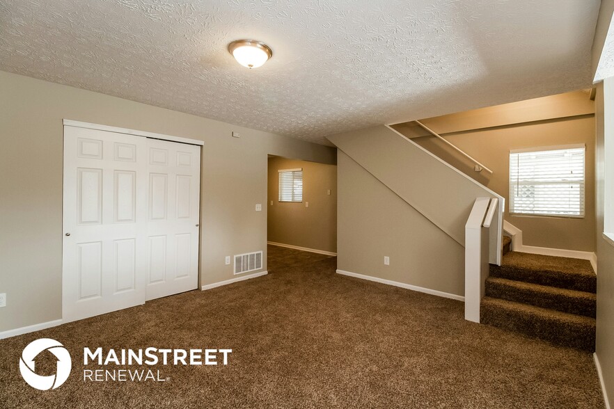 Building Photo - 5080 Dimson Dr N