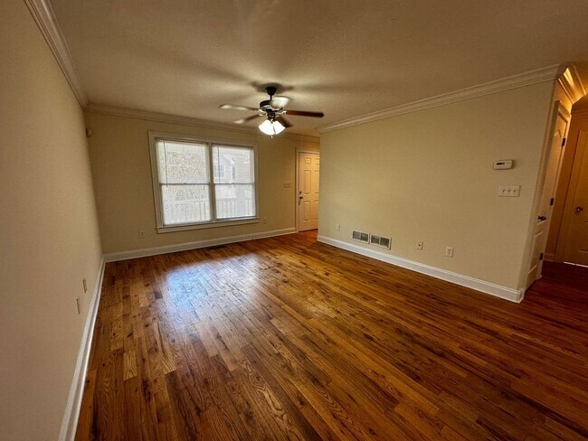 Building Photo - PRE-LEASING FOR AUGUST 2026!