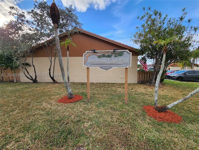 Building Photo - 13412 SW 17th Terrace Cir S