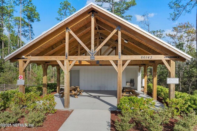 Building Photo - 75245 Fern Creek Dr