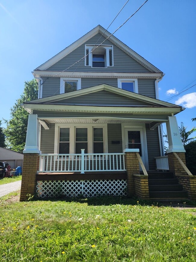 Building Photo - 16 Palmetto Ave