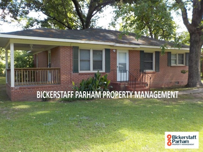 Building Photo - At Last, This Is What You’ve Been Searching For!!