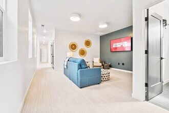 Building Photo - 1530 S Denver Ave