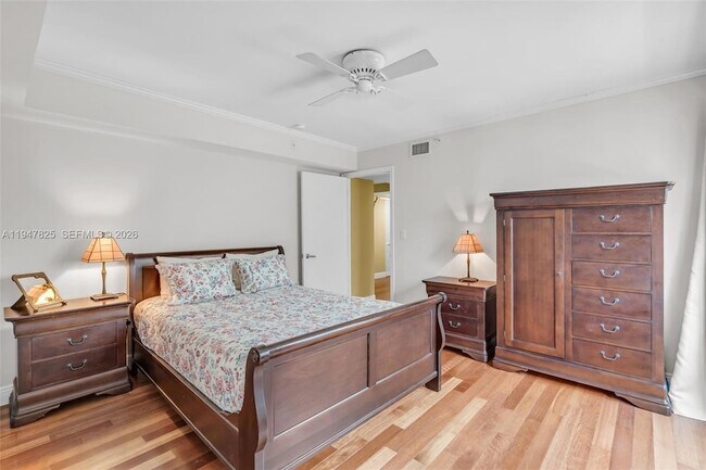 Building Photo - 1532 Drexel Ave