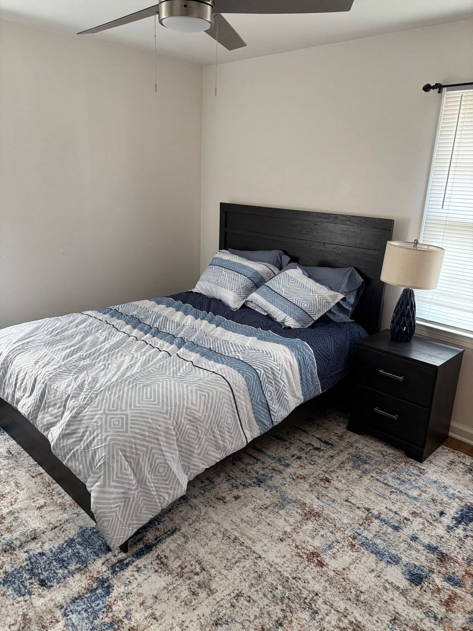 Building Photo - 902 S 36th St