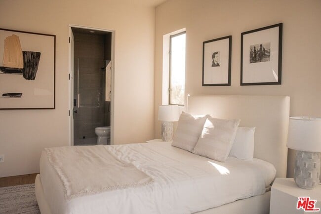 Building Photo - 6546 Colgate Ave