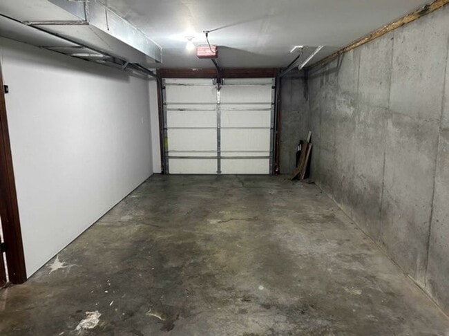 Building Photo - Nice 3 Bed 2 Bath House In SW Columbia!