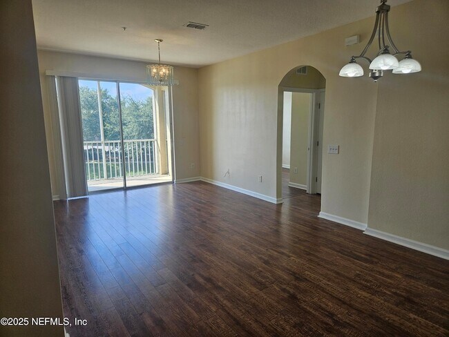 Building Photo - 7801 Point Meadows Dr