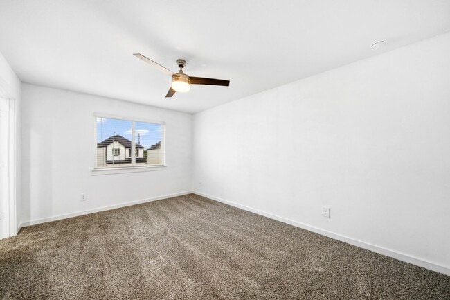 Building Photo - 3014 Skyline Mesa Dr