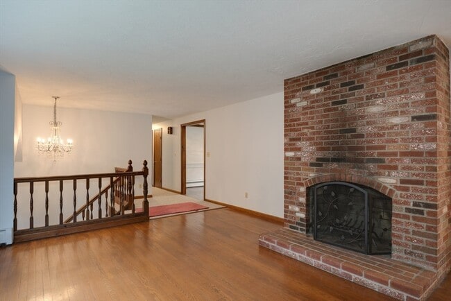 Building Photo - 52 Vega Rd