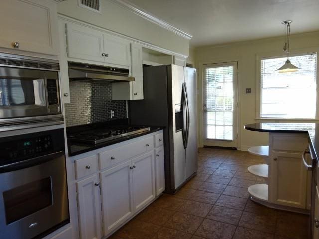 Building Photo - 6421 Lake Cir Dr