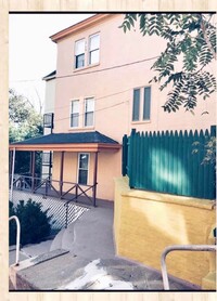 Building Photo - 1701 Brownsville Rd