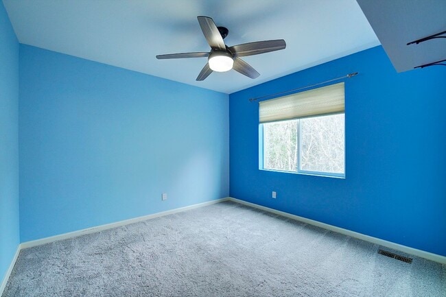 Building Photo - 3Bd/2.5Ba Redmond House