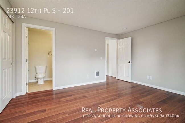 Building Photo - 23912 12th Pl S