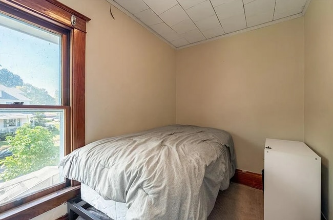 Building Photo - 521 2nd Ave