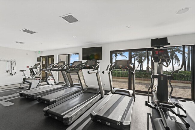 Building Photo - 3420 S Ocean Blvd