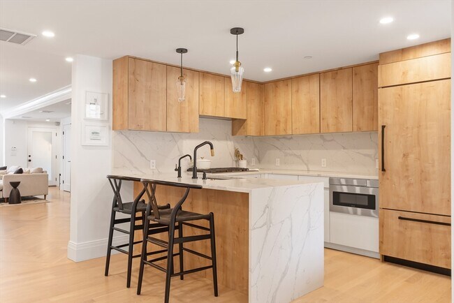 Building Photo - 69 Montgomery St