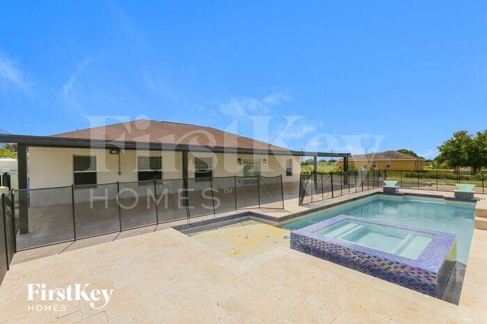 Building Photo - 1111 Adeline Ave