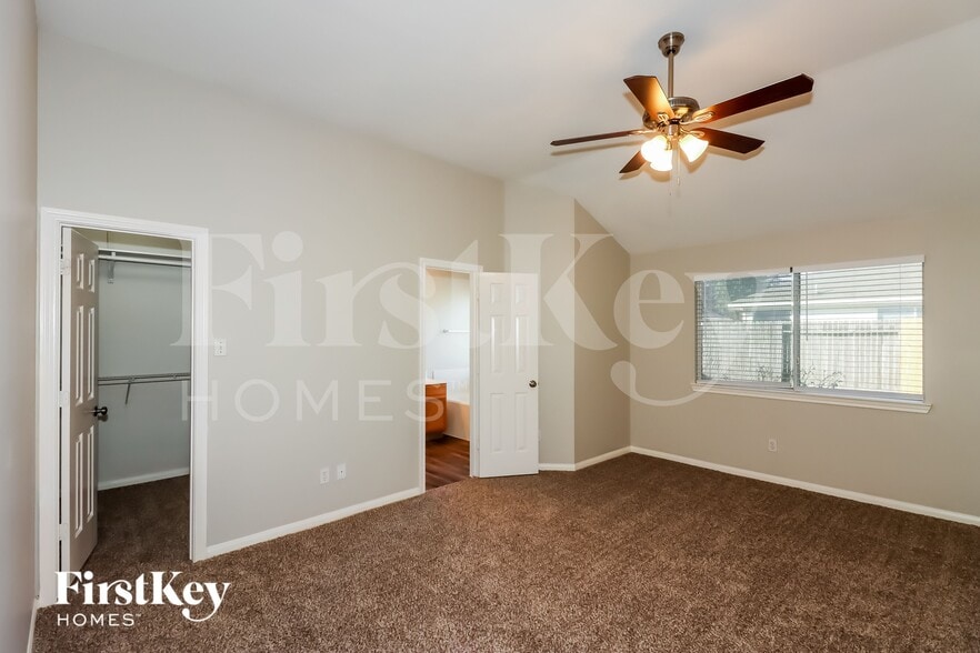 Building Photo - 17202 Lilac Vale Ct