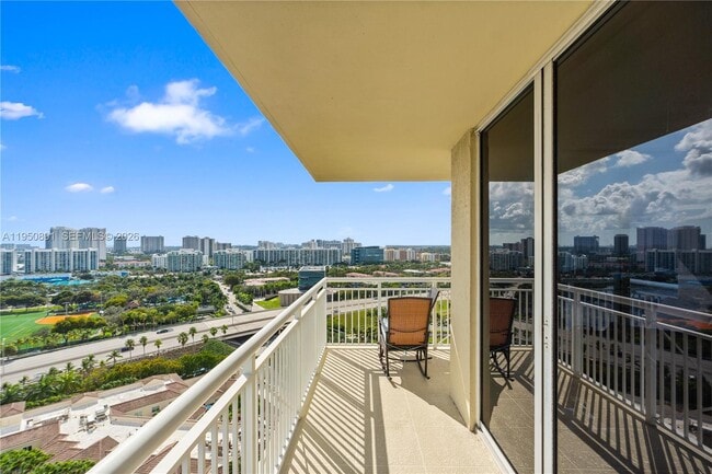 Building Photo - 19501 W Country Club Dr