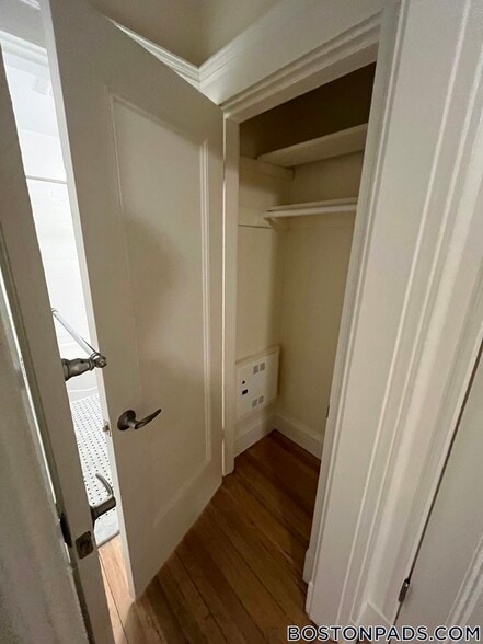 Building Photo - 26 Chauncy St