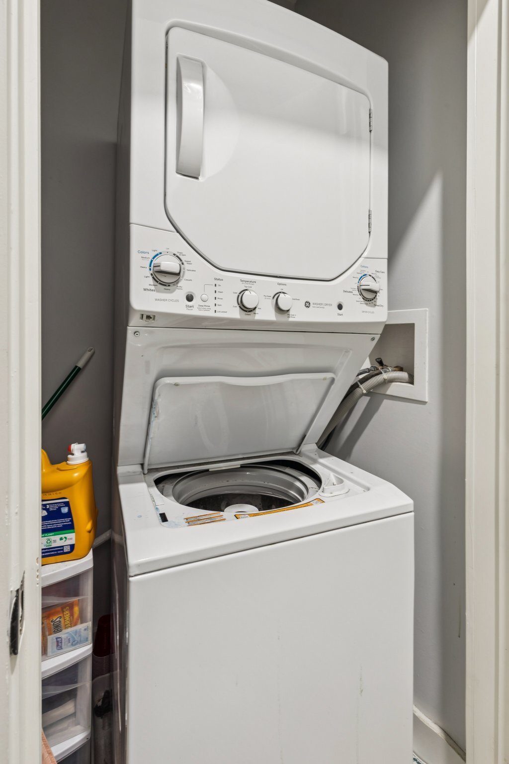 Building Photo - 3849 Lancaster Ave