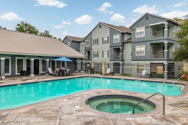 Primary Photo - Park Hill Apartments
