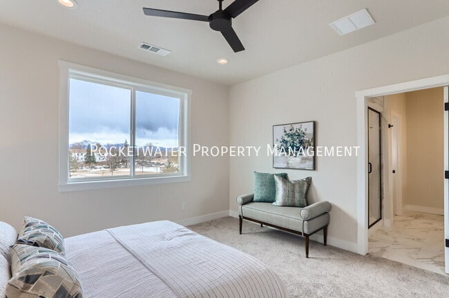 Building Photo - 1331 Baker St