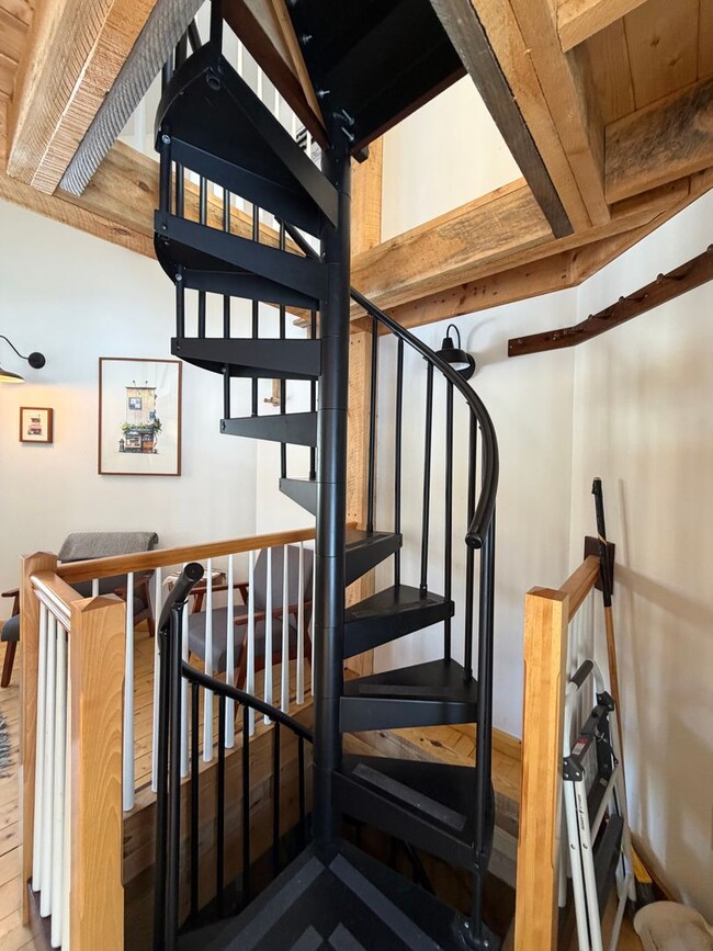 Building Photo - Modern, Tiny Home Retreat with Bonus Studio, Pet Friendly- Becket, MA