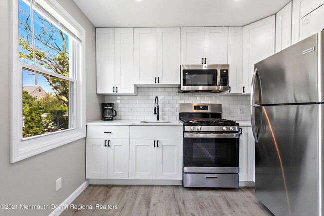 Building Photo - 167 Witmer Pl