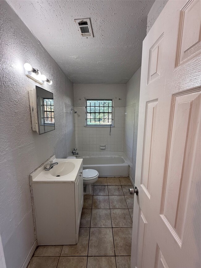 Building Photo - 5411 Bellfort Ct