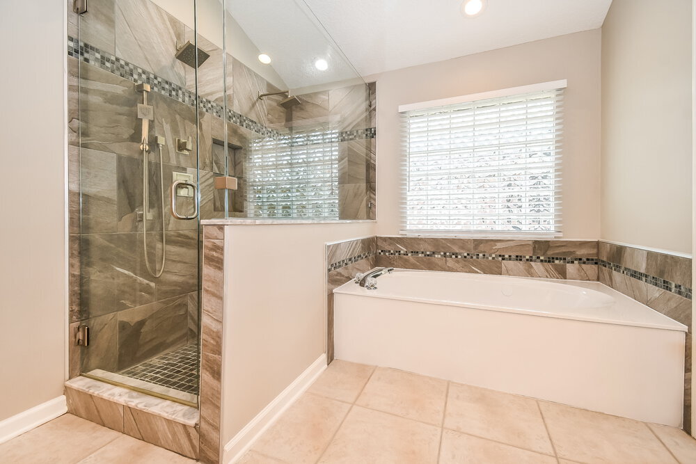 Building Photo - 6065 Winding Bridge Dr