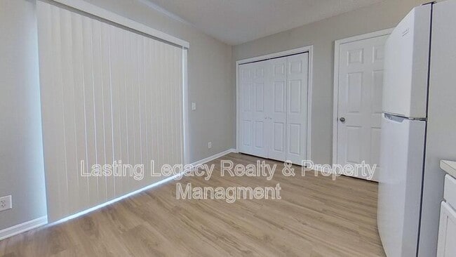 Building Photo - 4613 Mallard Creek Dr