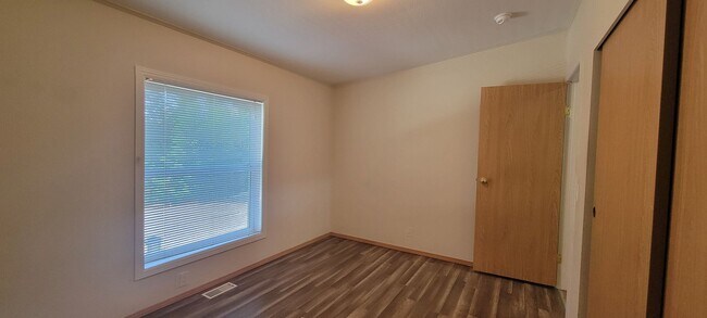 Building Photo - 8090 Sawtell Rd