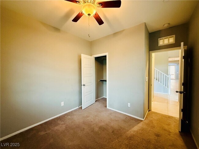 Building Photo - 253 Kindly Way