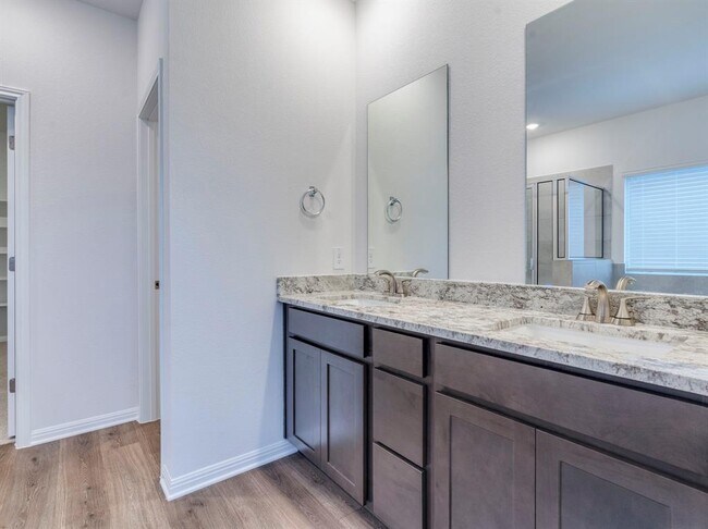 Building Photo - 260 Cathedral Mountain Dr