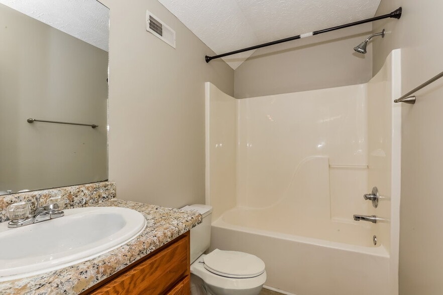 Building Photo - 4825 Nina Marie Ave