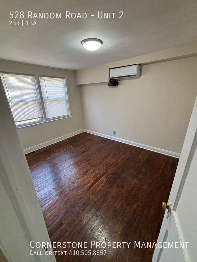 Building Photo - 528 Random Rd