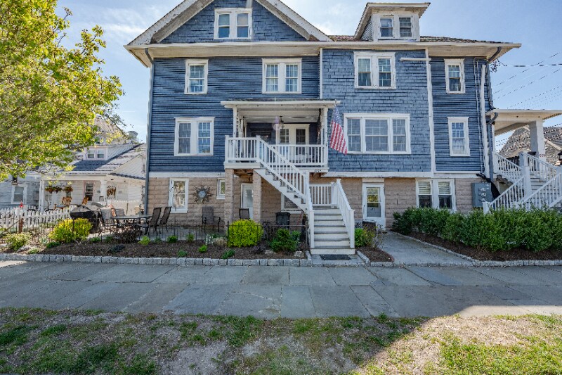 Primary Photo - 637 Wesley Ave