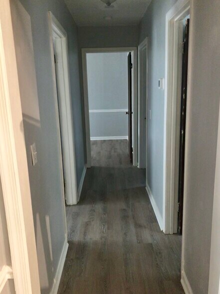 Building Photo - 4827 Thornbrook Ln