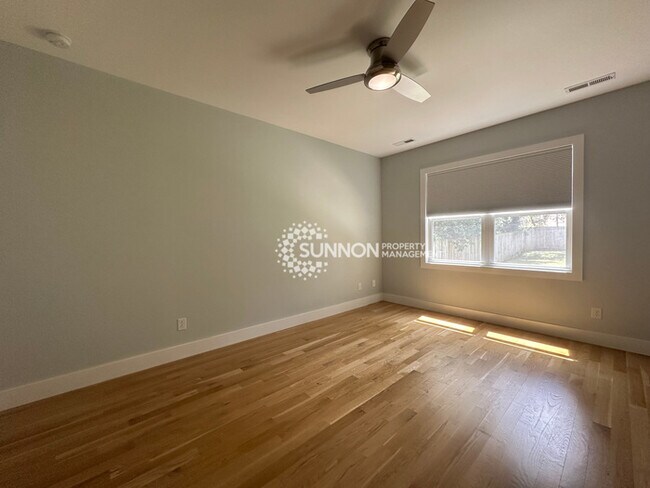 Building Photo - Gorgeous Updated 4 Bedroom Ranch Home