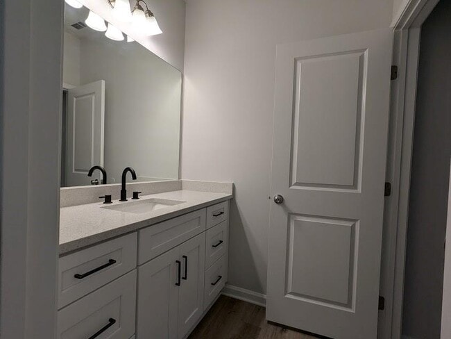 Building Photo - 2034 Britt Dr