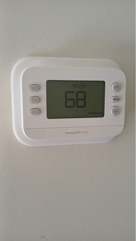 Building Photo - 609 Cedar St