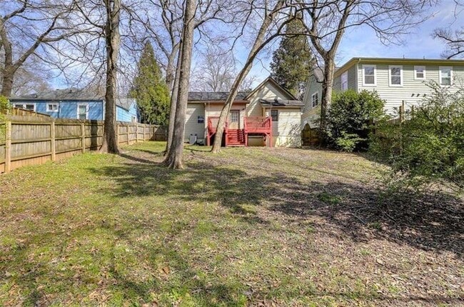Building Photo - 980 Longley Ave NW