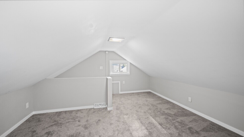 Bedroom 3 - 1001 Patchen Rd