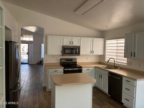 Building Photo - 249 W Grovers Ave