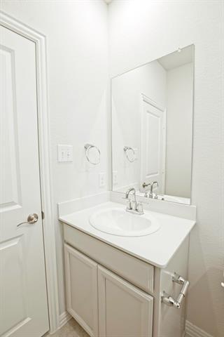 Building Photo - 625 Hidden Cove Dr