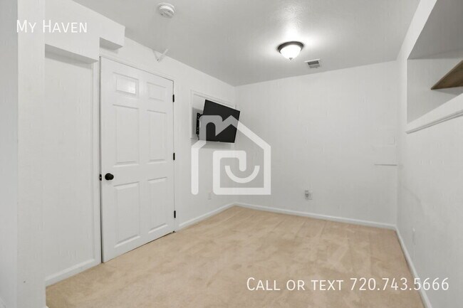 Building Photo - 4315 Bryant St