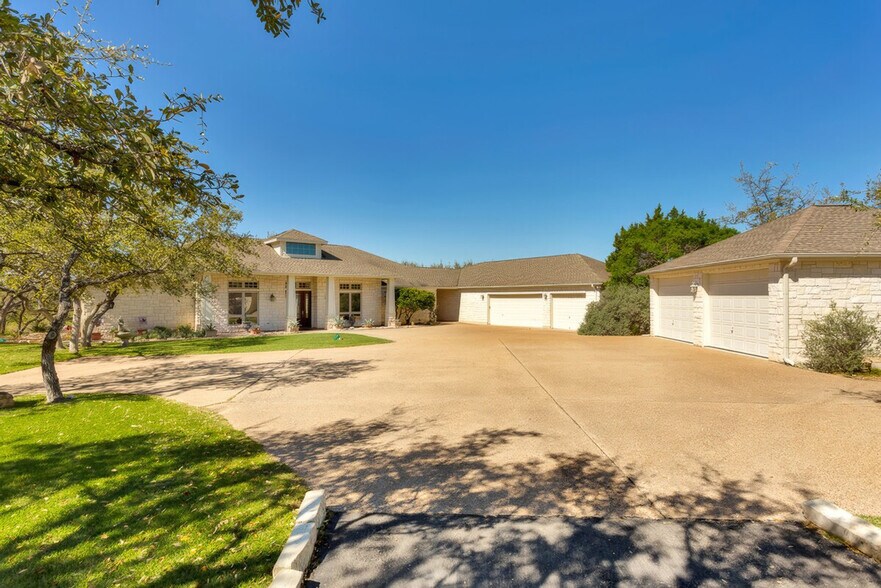 Building Photo - 20211 Rancho Cielo Ct